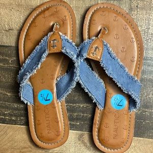 Nautica Flip Flops 7.5 women’s